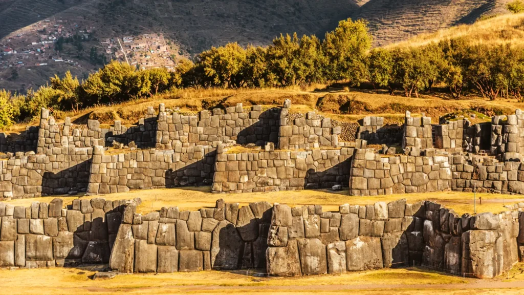 Sacsayhuamán Fortress: The Incan Stronghold in Cusco